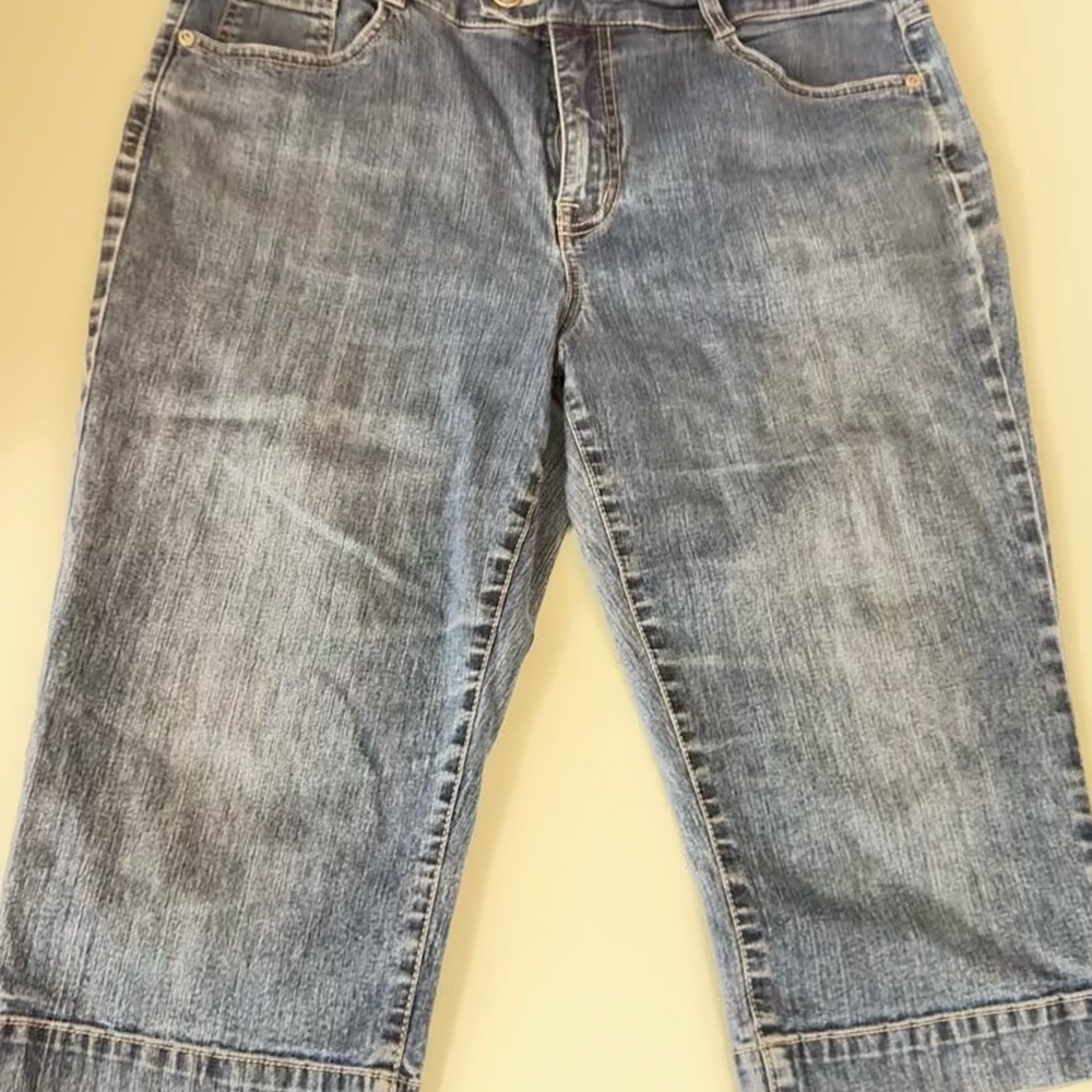 Sonoma Life + Style Blue Women’s Jean Denim Cropped Capris size 14